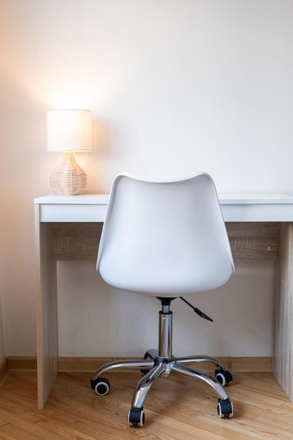 Old Town Bridge Apartment Free Parking Klaipeda Ngoại thất bức ảnh